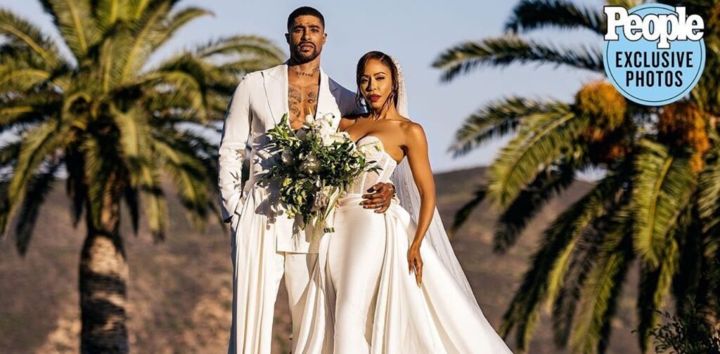 KJ Smith is married, has a husband, and is dating